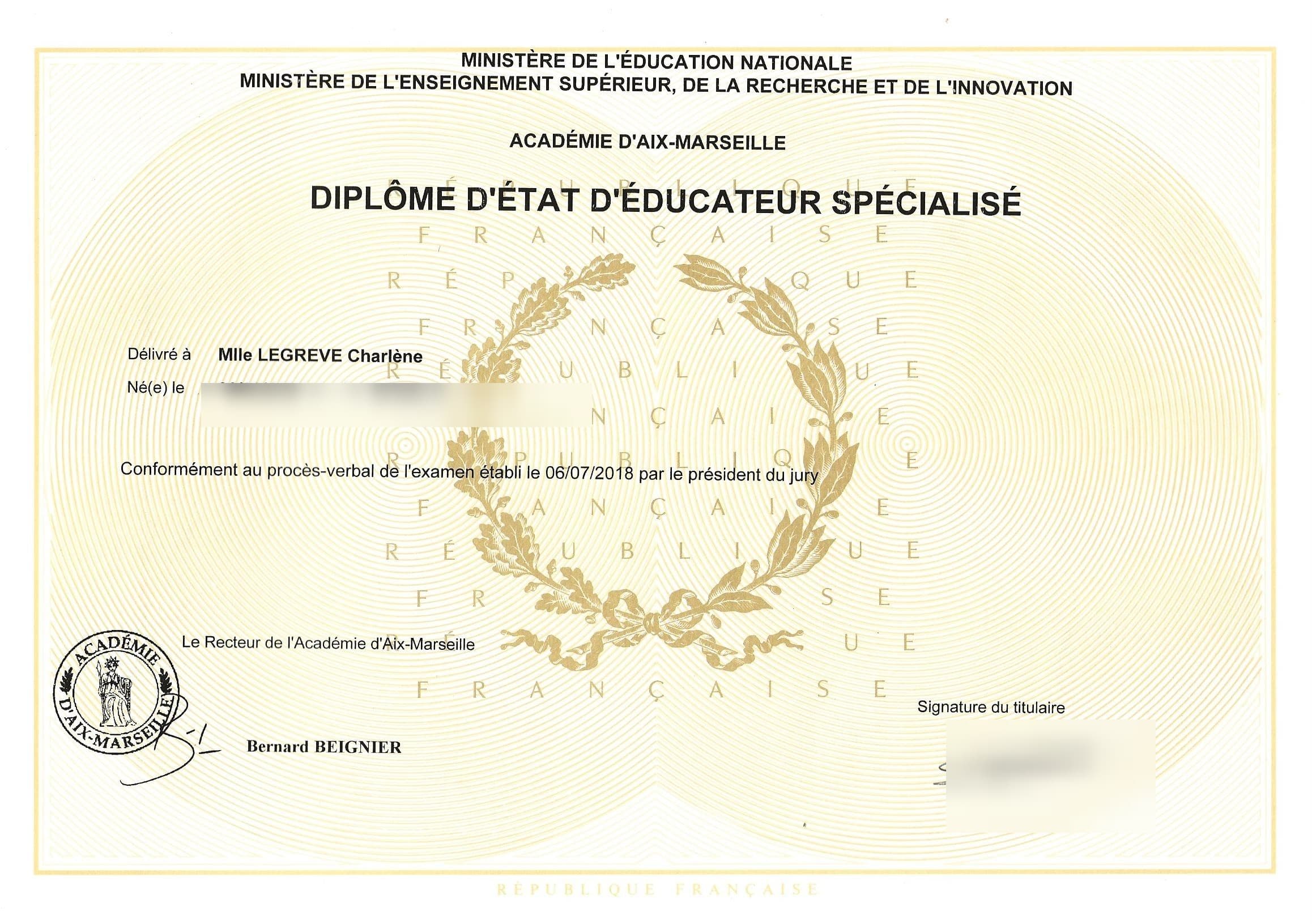 Diplôme d'État d'Éducatrice Spécialisée de Charlène LEGREVE (Académie d'Aix-Marseille)